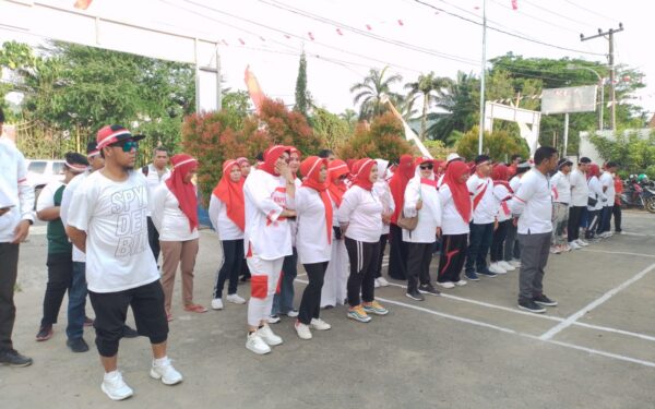 Upacara Pembukaan Pelaksanaan Lomba di Kantor Kecamatan Mamuju Dalam Rangka Memeriahkan HUT RI ke-78