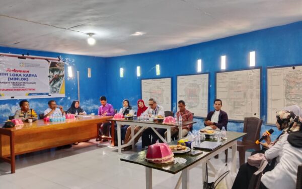 LOKA KARYA MINI (LOKMIN)  TINGKAT KECAMATAN MAMUJU TAHUN 2025 PERCEPATAN PENURUNAN STUNTING DI KELURAHAN KAREMA