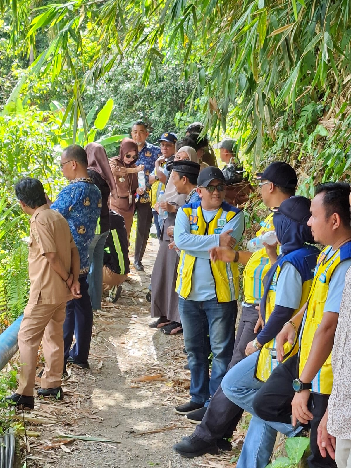 Peninjauan Lokasi Bantaran Sungai Kali Mamuju
