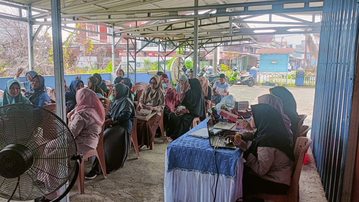 Peserta mengikuti Bimbingan Teknis Tim Pembina Posyandu.