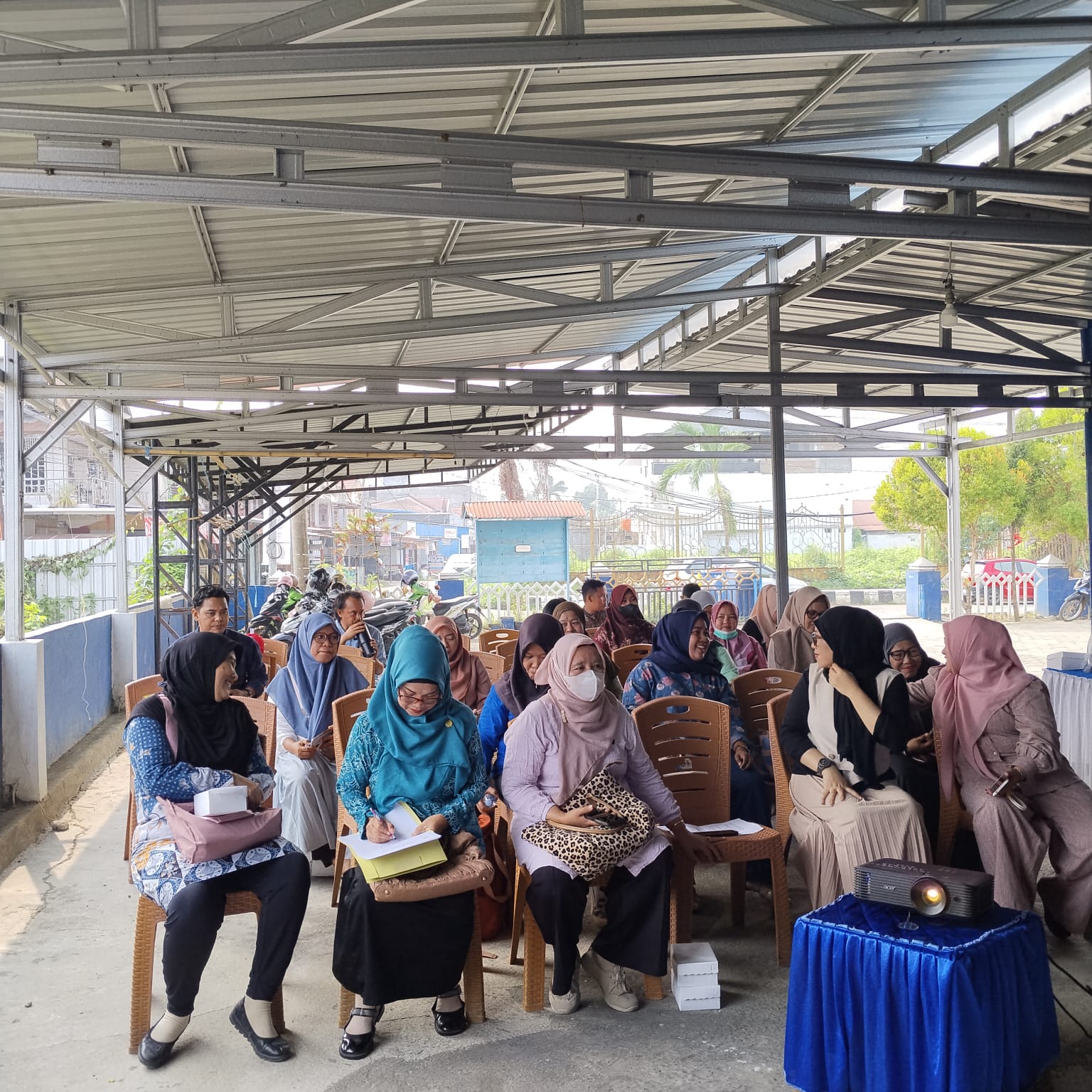 Peserta Bimbingan Teknis Tim Pembina Posyandu di Kecamatan Mamuju.